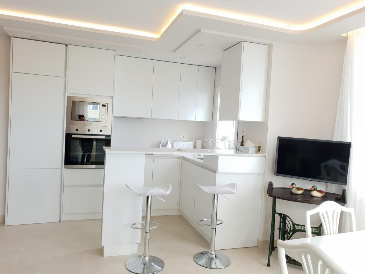 Fantastic Apartment In Front Of The Sea & Marina Estepona Exterior photo